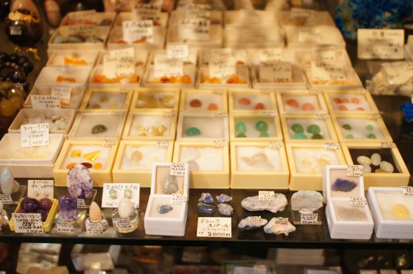 10月の誕生石オパール